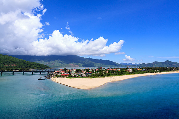THE BEST VIETNAM HOLIDAY DEAL 2018 | TSA