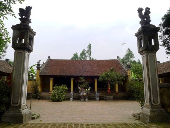 ngo quyen temple