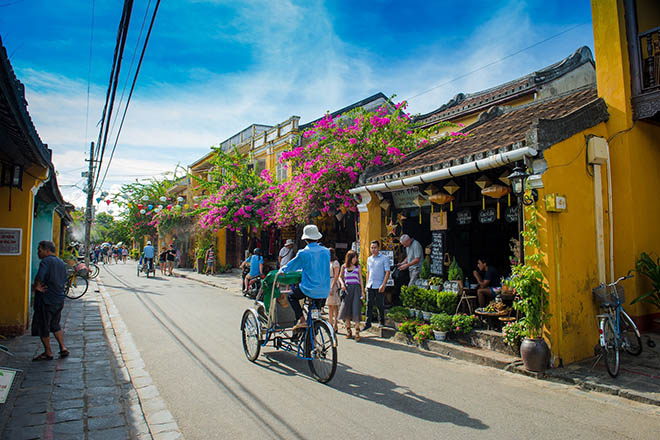 Cyclo In Vietnam
