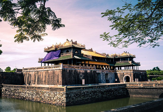 hue citadel ancient vietnam 