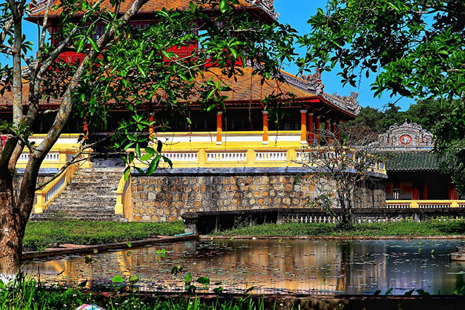 hue citadel ancient vietnam